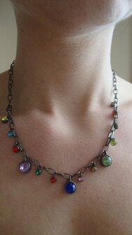 gekleurde gems ketting